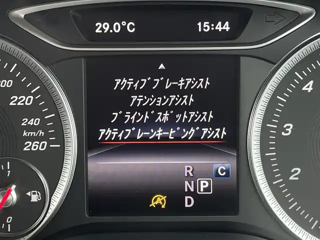 メルセデス・ベンツ Ｂ１８０ 三重県 2018(平30)年 2.5万km カルサイトホワイト レーダーセーフティーＰＫＧ/ＡＣＣ/ブラインドスポット/純正ナビ/ＴＶ/Ｂカメラ/ハーフレザー/シートヒーター/ＥＴＣ/プッシュスタート/ＬＥＤヘッドライト/純正１７インチＡＷ