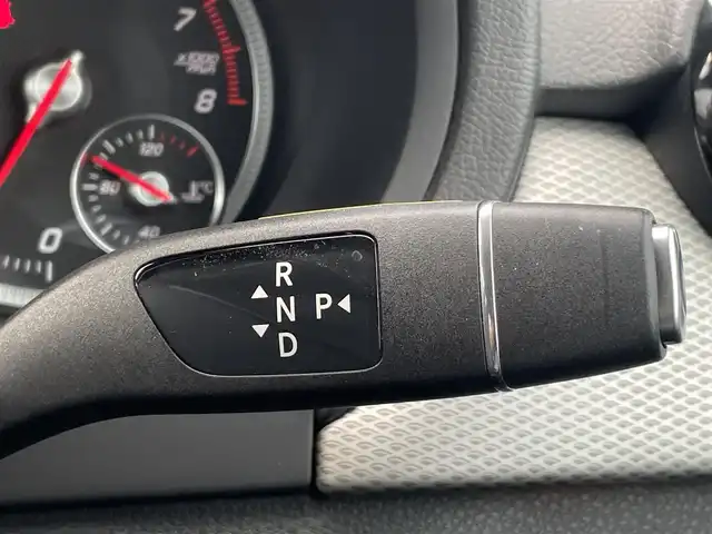 メルセデス・ベンツ Ｂ１８０ 三重県 2018(平30)年 2.5万km カルサイトホワイト レーダーセーフティーＰＫＧ/ＡＣＣ/ブラインドスポット/純正ナビ/ＴＶ/Ｂカメラ/ハーフレザー/シートヒーター/ＥＴＣ/プッシュスタート/ＬＥＤヘッドライト/純正１７インチＡＷ