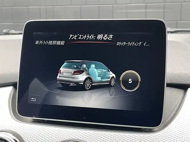 メルセデス・ベンツ Ｂ１８０ 三重県 2018(平30)年 2.5万km カルサイトホワイト レーダーセーフティーＰＫＧ/ＡＣＣ/ブラインドスポット/純正ナビ/ＴＶ/Ｂカメラ/ハーフレザー/シートヒーター/ＥＴＣ/プッシュスタート/ＬＥＤヘッドライト/純正１７インチＡＷ