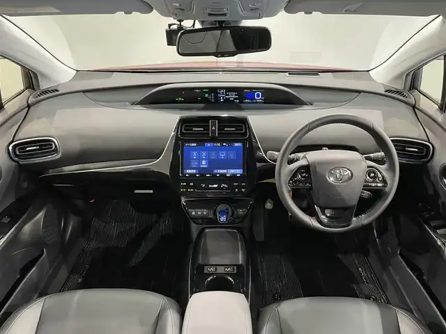 トヨタ プリウス A ツーリングセレクション 愛知県 2019(令1)年 4.6万km エモーショナルレッドⅡ アドバンスパーク　/純正９インチTコネクトナビ　/(FM/AM/CD・DVD再生/フルセグTV/SD/Bluetooth)/トヨタセーフティセンス　/　　-プリクラッシュセーフティ/　　-レーンディパーチャーアラート（LDA)/　　-オートマチックハイビーム/　　-レーダークルーズコントロール　/純正フロントエアロ　/黒レザーシート　/ビルトインＥＴＣ　/シートヒーター/LEDヘッドライト/LEDフォグランプ/ヘッドアップディスプレイ/ブライドスポットモニター（BSM)/バックカメラ　/ドライブレコーダー　/クリアランスソナー