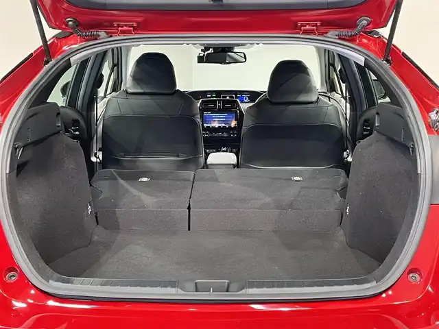 トヨタ プリウス A ツーリングセレクション 愛知県 2019(令1)年 4.6万km エモーショナルレッドⅡ アドバンスパーク　/純正９インチTコネクトナビ　/(FM/AM/CD・DVD再生/フルセグTV/SD/Bluetooth)/トヨタセーフティセンス　/　　-プリクラッシュセーフティ/　　-レーンディパーチャーアラート（LDA)/　　-オートマチックハイビーム/　　-レーダークルーズコントロール　/純正フロントエアロ　/黒レザーシート　/ビルトインＥＴＣ　/シートヒーター/LEDヘッドライト/LEDフォグランプ/ヘッドアップディスプレイ/ブライドスポットモニター（BSM)/バックカメラ　/ドライブレコーダー　/クリアランスソナー