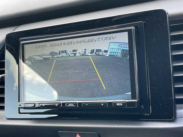 ホンダ フィット e:HEVベーシック 道央・札幌 2023(令5)年 4.9万km ルナシルバーM ４WD/寒冷地仕様/社外SDナビ/AM/FM/BT/ホンダセンシング/衝突被害軽減ブレーキ/横滑り防止装置/レーダークルーズコントロール/レーンキープアシスト/クリアランスソナー/バックカメラ/ETC/ドライブレコーダー/アイドリングストップ/ワイパーデアイサー/ECOMODE/ステアリングリモコン/電動パーキング/ブレーキホールド/プッシュスタート/スマートキー/LEDヘッドライト/オートライト/電動格納ミラー/ヒーテッドドアミラー/ウィンカーミラー/社外フロアマット/スペアキー