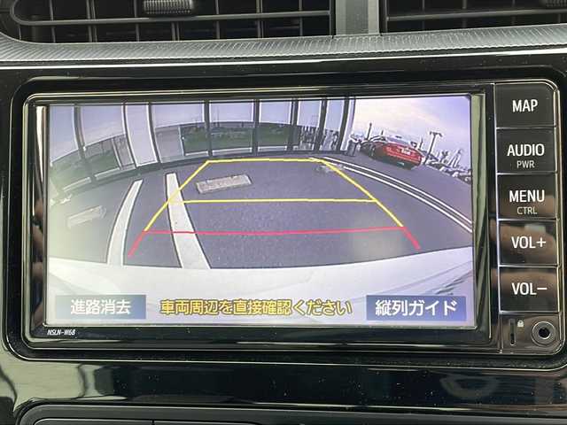 トヨタ アクア 岐阜県 2020(令2)年 5万km スーパーホワイトⅡ 純正ＳＤナビ　/バックカメラ　/衝突被害軽減システム　/リモコンキー　/プッシュスタート/保証書/パワーステアリング/パワーウィンドウ/エアコンAAC/スペアキー1本/Blue tooth接続/ビルトインETC/フルフラットシート/純正フロアマット/ABS/横滑り防止装置/コーナーセンサー前後/レーンキープアシスト/盗難防止装置/オートライト/ハロゲンヘッドライト/エアバッグW