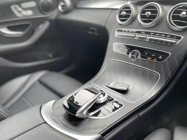 メルセデス・ベンツ Ｃ２２０ｄ アバンギャルド　AMGライン 栃木県 2019(令1)年 4.2万km ブリリアントブルーM レーダーセーフティパッケージ/キーレスゴー/ナビ/フルセグTV/バックカメラ/ETC/アンビエントライト /パークトロニック /LEDヘッドライト/オートライト/ACC/レーンキープアシスト/ブラインドスポット /エアサス/ドアバイザー