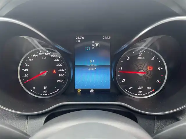 メルセデス・ベンツ Ｃ２２０ｄ アバンギャルド　AMGライン 栃木県 2019(令1)年 4.2万km ブリリアントブルーM レーダーセーフティパッケージ/キーレスゴー/ナビ/フルセグTV/バックカメラ/ETC/アンビエントライト /パークトロニック /LEDヘッドライト/オートライト/ACC/レーンキープアシスト/ブラインドスポット /エアサス/ドアバイザー