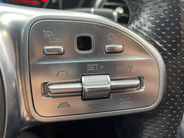 メルセデス・ベンツ Ｃ２２０ｄ アバンギャルド　AMGライン 栃木県 2019(令1)年 4.2万km ブリリアントブルーM レーダーセーフティパッケージ/キーレスゴー/ナビ/フルセグTV/バックカメラ/ETC/アンビエントライト /パークトロニック /LEDヘッドライト/オートライト/ACC/レーンキープアシスト/ブラインドスポット /エアサス/ドアバイザー