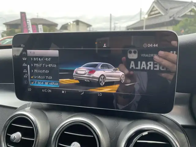 メルセデス・ベンツ Ｃ２２０ｄ アバンギャルド　AMGライン 栃木県 2019(令1)年 4.2万km ブリリアントブルーM レーダーセーフティパッケージ/キーレスゴー/ナビ/フルセグTV/バックカメラ/ETC/アンビエントライト /パークトロニック /LEDヘッドライト/オートライト/ACC/レーンキープアシスト/ブラインドスポット /エアサス/ドアバイザー