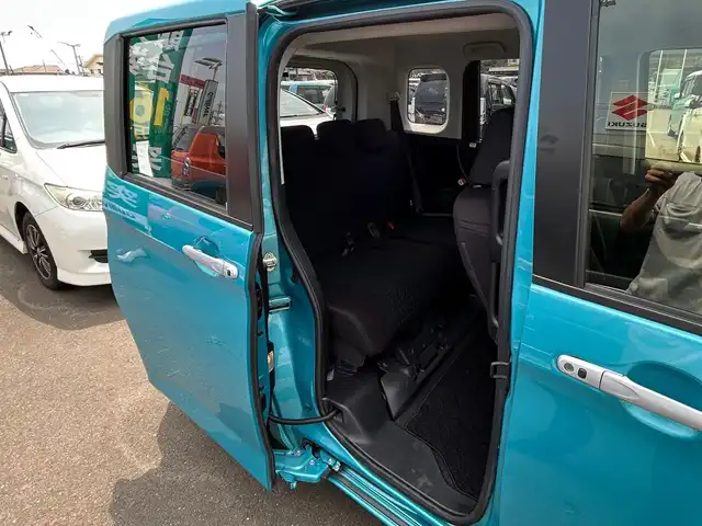 トヨタ ルーミー カスタムG 宮城県 2021(令3)年 4.9万km ターコイズブルーマイカメタリック パラノミックビュー対応ナビレディパッケージ/・パノラミックビューモニター/・ステアリングスイッチ/＝＝＝/スマートアシスト/・衝突回避支援ブレーキ機能/・車線逸脱警報機能/・ブレーキ制御付誤発進抑制機能/・アダプティブドライビングビーム/・アダプティブクルーズコントロール/・衝突警報機能/・ふらつき警報/・サイドビューランプ/・コーナーセンサー/・路側逸脱警報/・標識認識機能/コーナーセンサー/純正ナビ/・CD/DVD/・Bluetooth/・フルセグTV/ビルトインETC/ドライブレコーダー/ウェルカムパワースライドドア（運転席側/助手席側）/革巻きステアリング/LEDヘッドランプ/フォグランプ/オートライト/電動パーキングブレーキ/ブレーキホールド/スマートキー＆プッシュスタート/電動格納ミラー/純正14インチAW/純正フロアマット/Wエアバッグ