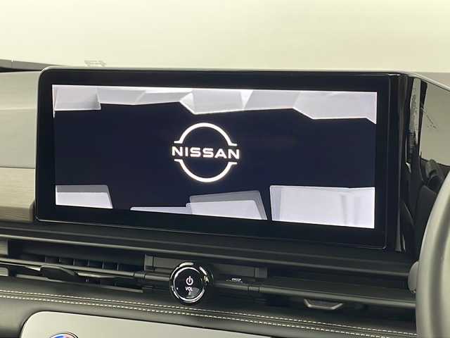 日産 セレナ ハイウェイスター V 新潟県 2023(令5)年 4.5万km プリズムホワイト 純正メーカーOPナビ/フルセグTV/アラウンドビューモニター/プロパイロット/レーダークルーズコントロール/ブラインドスポットモニター/ビルトインETC/両側パワースライドドア/ハンズフリースライドドア/オートライト/LEDヘッドライト/コーナーセンサー/アイドリングストップ/ステアリングスイッチ/プッシュスタート/フロアマット