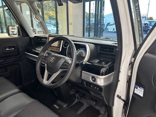 スズキ スペーシア カスタム HYBRID XS ターボ 高知県 2018(平30)年 11.4万km ピュアホワイトP (株)IDOMが運営する【じしゃロン高知店】の自社ローン専用車両になります。こちらは現金またはオートローンご利用時の価格です。自社ローンご希望の方は別途その旨お申付け下さい