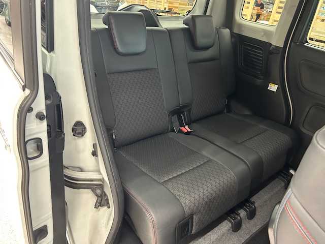 スズキ スペーシア カスタム HYBRID XS ターボ 高知県 2018(平30)年 11.4万km ピュアホワイトP (株)IDOMが運営する【じしゃロン高知店】の自社ローン専用車両になります。こちらは現金またはオートローンご利用時の価格です。自社ローンご希望の方は別途その旨お申付け下さい