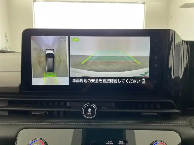 日産 セレナ ハイウェイスター V 大分県 2023(令5)年 4.4万km プリズムホワイト レンタアップ/インテリジェント エマージェンシーブレーキ /インテリジェント FCW（前方衝突予測警報）/衝突回避ステアリングアシスト/インテリジェント LI（車線逸脱防止支援システム）/＋LDW（車線逸脱警報）/インテリジェント BSI（後側方衝突防止支援システム）/＋BSW（後側方車両検知警報）/RCTA（後退時車両検知警報）/インテリジェント DA（ふらつき警報）/踏み間違い衝突防止アシスト/標識検知機能/プロパイロット/インテリジェント アラウンドビューモニター/（移動物 検知機能付）/インテリジェント ルームミラー /Nissan12.3型Connectナビゲーションシステム/・フルセグTV、BT対応、USB、HDMI/・Apple CarPlay・Android Auto/・AM/FMラジオ、NissanConnect サービス対応/ステアリングスイッチ/パドルシフト/両側パワースライドドア/ETC/置くだけ充電/社外フロアマット/オートライト/LEDヘッドライト/LEDフォグ/純正16インチアルミホイール