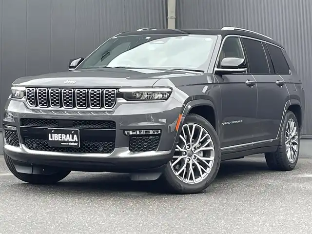 クライスラー・ジープ ジープ グランドチェロキーＬ サミット リザーブ 香川県 2023(令5)年 1.5万km ガンＭ 純正ナビ/360度モニター/前後コーナーセンサー/茶革シートヒーター/前席、2列目シートヒーター、エアシート/前席パワーシート/ダイナミックサンルーフ//前後純正ドライブレコーダー/電動サードシート/21インチAW