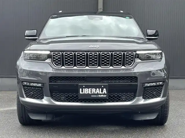 クライスラー・ジープ ジープ グランドチェロキーＬ サミット リザーブ 香川県 2023(令5)年 1.5万km ガンＭ 純正ナビ/360度モニター/前後コーナーセンサー/茶革シートヒーター/前席、2列目シートヒーター、エアシート/前席パワーシート/ダイナミックサンルーフ//前後純正ドライブレコーダー/電動サードシート/21インチAW
