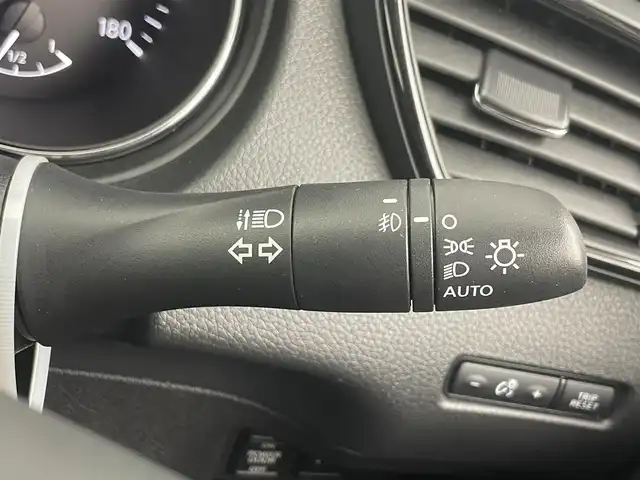 日産 エクストレイル 20X 愛知県 2018(平30)年 2.9万km シャイニングブルー 純正ナビ（フルセグ、CD、DVD、Bluetooth）/4WD/寒冷地仕様/プロパイロット/エマージェンシーブレーキ/車線逸脱警報/インテリジェント4×4/アドバンスドヒルディセントコントロール/アラウンドビューモニター/ドライブレコーダー/ビルトインETC/革巻きステアリング/パワーバックドア/ルーフレール/純正LEDヘッドライト/フォグランプ/純正18インチアルミホイール/取扱説明書
