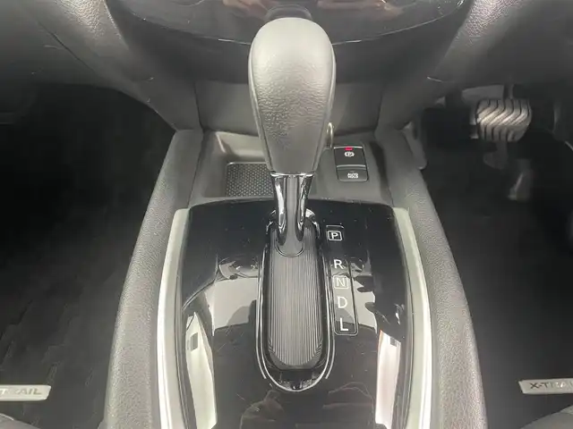 日産 エクストレイル 20X 愛知県 2018(平30)年 2.9万km シャイニングブルー 純正ナビ（フルセグ、CD、DVD、Bluetooth）/4WD/寒冷地仕様/プロパイロット/エマージェンシーブレーキ/車線逸脱警報/インテリジェント4×4/アドバンスドヒルディセントコントロール/アラウンドビューモニター/ドライブレコーダー/ビルトインETC/革巻きステアリング/パワーバックドア/ルーフレール/純正LEDヘッドライト/フォグランプ/純正18インチアルミホイール/取扱説明書