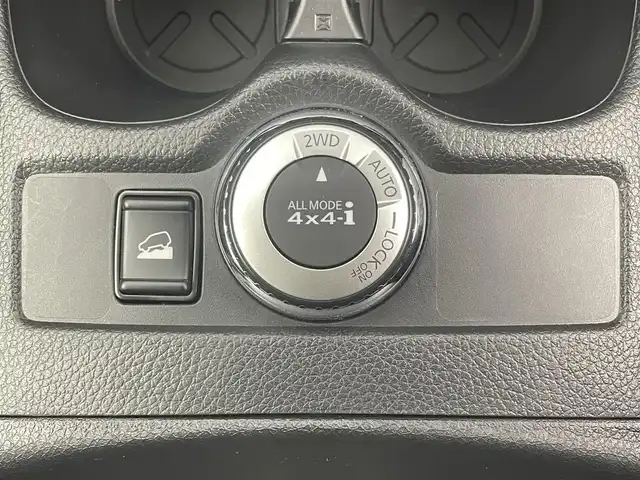 日産 エクストレイル 20X 愛知県 2018(平30)年 2.9万km シャイニングブルー 純正ナビ（フルセグ、CD、DVD、Bluetooth）/4WD/寒冷地仕様/プロパイロット/エマージェンシーブレーキ/車線逸脱警報/インテリジェント4×4/アドバンスドヒルディセントコントロール/アラウンドビューモニター/ドライブレコーダー/ビルトインETC/革巻きステアリング/パワーバックドア/ルーフレール/純正LEDヘッドライト/フォグランプ/純正18インチアルミホイール/取扱説明書