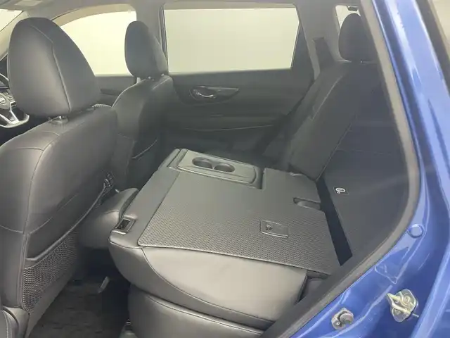 日産 エクストレイル 20X 愛知県 2018(平30)年 2.9万km シャイニングブルー 純正ナビ（フルセグ、CD、DVD、Bluetooth）/4WD/寒冷地仕様/プロパイロット/エマージェンシーブレーキ/車線逸脱警報/インテリジェント4×4/アドバンスドヒルディセントコントロール/アラウンドビューモニター/ドライブレコーダー/ビルトインETC/革巻きステアリング/パワーバックドア/ルーフレール/純正LEDヘッドライト/フォグランプ/純正18インチアルミホイール/取扱説明書