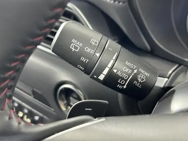 マツダ ＣＸ－５ XD ブラックトーンエディション 佐賀県 2022(令4)年 2.2万km ソウルレッドクリスタルM 全周囲カメラ　/レーダークルーズコントロール　/前席シートヒーター　/テアリングヒーター　/純正ＤＶＤ／ＣＤプレイヤー　/パワーバックドア　/パドルシフト　/ＭＴモード付きＡＴ/Bluetoothオーディオ/純正ナビ/SKYACTIV/Mi-DRIVE/クルージング＆トラフィックサポート/純正アルミホイール(19インチ)/前後コーナーセンサー/横滑り防止装置/盗難防止装置/レーンキープアシスト/エアバッグ/プッシュスタート/スマートキー