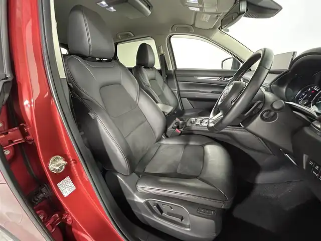 マツダ ＣＸ－５ XD ブラックトーンエディション 佐賀県 2022(令4)年 2.2万km ソウルレッドクリスタルM 全周囲カメラ　/レーダークルーズコントロール　/前席シートヒーター　/テアリングヒーター　/純正ＤＶＤ／ＣＤプレイヤー　/パワーバックドア　/パドルシフト　/ＭＴモード付きＡＴ/Bluetoothオーディオ/純正ナビ/SKYACTIV/Mi-DRIVE/クルージング＆トラフィックサポート/純正アルミホイール(19インチ)/前後コーナーセンサー/横滑り防止装置/盗難防止装置/レーンキープアシスト/エアバッグ/プッシュスタート/スマートキー