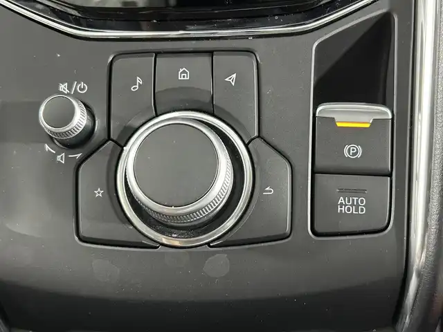 マツダ ＣＸ－５ XD ブラックトーンエディション 佐賀県 2022(令4)年 2.2万km ソウルレッドクリスタルM 全周囲カメラ　/レーダークルーズコントロール　/前席シートヒーター　/テアリングヒーター　/純正ＤＶＤ／ＣＤプレイヤー　/パワーバックドア　/パドルシフト　/ＭＴモード付きＡＴ/Bluetoothオーディオ/純正ナビ/SKYACTIV/Mi-DRIVE/クルージング＆トラフィックサポート/純正アルミホイール(19インチ)/前後コーナーセンサー/横滑り防止装置/盗難防止装置/レーンキープアシスト/エアバッグ/プッシュスタート/スマートキー