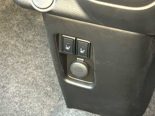 スズキ ハスラー HYBRID G 千葉県 2020(令2)年 1.9万km クールカーキPM 純正8インチナビ/フルセグテレビ/Bluetooth/CD/DVD/ETC/横滑り防止装置/衝突被害軽減システム/車線逸脱警報/コーナーセンサー/前席シートヒーター/フルフラットシート/オートライト/ヘッドライトレベライザー/オートエアコン/プッシュスタート/スペアキー×１/保証書・取扱説明書
