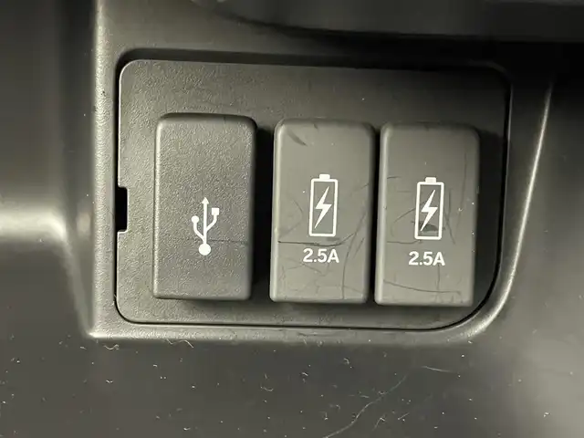 ホンダ Ｎ ＢＯＸ G L ホンダセンシング 熊本県 2019(令1)年 5.7万km 白Ⅱ 禁煙車　/純正ナビVXM-194VFi（ＣＤ・ＤＶＤ・フルセグ・ＢＴ・ＳＤ・ＵＳＢ）/バックカメラ　/ビルトインＥＴＣ　/純正前方ドライブレコーダー　/後ろのみコーナーセンサー　/両側パワースライドドア　/ホンダセンシング/・・車線逸脱警報/・レーンキープアシスト/・レーダークルーズコントロール/・衝突軽減ブレーキ/横滑り防止/純正１４インチAW/オートライト/LEDヘッドライト/スマートキー/プッシュスタート/スペアキー1本/保証書/取扱説明書