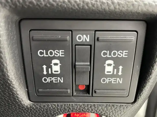 ホンダ Ｎ ＢＯＸ G L ホンダセンシング 熊本県 2019(令1)年 5.7万km 白Ⅱ 禁煙車　/純正ナビVXM-194VFi（ＣＤ・ＤＶＤ・フルセグ・ＢＴ・ＳＤ・ＵＳＢ）/バックカメラ　/ビルトインＥＴＣ　/純正前方ドライブレコーダー　/後ろのみコーナーセンサー　/両側パワースライドドア　/ホンダセンシング/・・車線逸脱警報/・レーンキープアシスト/・レーダークルーズコントロール/・衝突軽減ブレーキ/横滑り防止/純正１４インチAW/オートライト/LEDヘッドライト/スマートキー/プッシュスタート/スペアキー1本/保証書/取扱説明書
