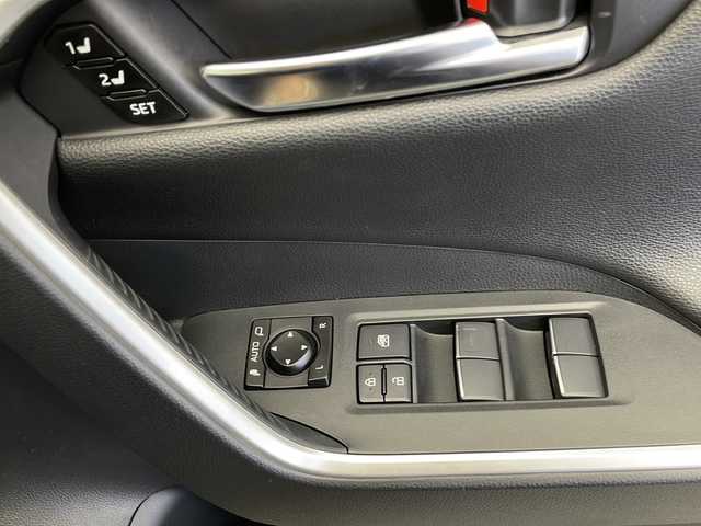 トヨタ ＲＡＶ４ G Zパッケージ 長野県 2021(令3)年 1.4万km アティチュードブラックマイカ 4WD/純正ディスプレイオーディオ&USB&BT/トヨタセーフティセンス/アダプティブクルーズコントロール/レーントレーシングアシスト/プリクラッシュセーフティ/ブラインドスポットモニター/リアクロストラフィックアラート/クリアランスソナー/パーキングサポートブレーキ/ロードサインアシスト/オートマチックハイビーム/ダウンヒルアシストコントロール/社外前後ドライブレコーダー/デジタルインナーミラー/パワーバックドア/合皮シート/前席シートヒーター/運転席パワーシート/ステアリングスイッチ/ステアリングヒーター/全方位カメラ/ビルトインETC/LEDヘッドライト/オートライト/フロントフォグランプ/電動格納ミラー/ウィンカーミラー/電動ホールド/オートホールド/純正19インチAW装着/純正フロアマット/純正ドアバイザー/プッシュスタート/スマートキー
