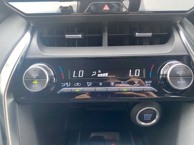トヨタ ハリアー S 兵庫県 2021(令3)年 2万km スレートグレーメタリック 純正ナビ　/フルセグ　/AUX/USB　/Ｂｌｕｅｔｏｏｔｈ　/バックカメラ　/ETC　/ドライブレコーダー　/純正フロアマット　/純正アルミホイール　/衝突被害軽減ブレーキ　/横滑り防止装置　/車線逸脱警報　/オートLEDライト/オートハイビーム/スペアキー1本/W+サイド+カーテンエアバッグ
