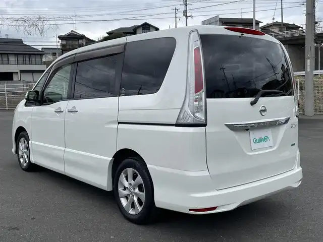 日産 セレナ