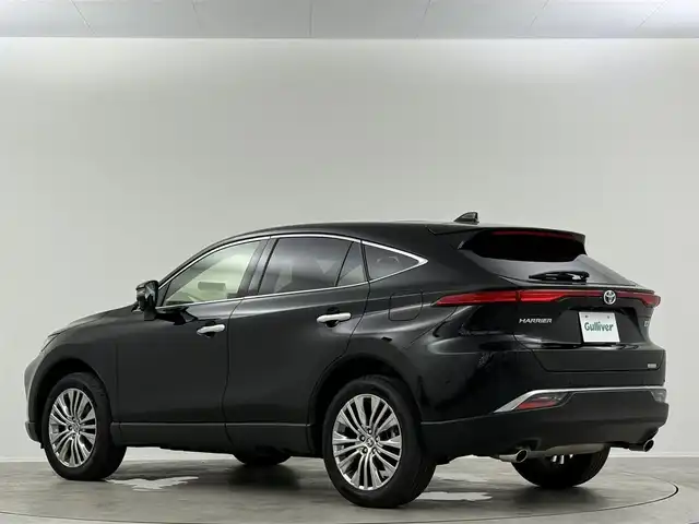 トヨタ ハリアー ハイブリッド Z 埼玉県 2020(令2)年 4.1万km ブラック パノラマルーフ　純正ナビ　ＪＢＬスピーカー　ＢＳＭ　ＥＴＣ２．０　クルーズコントロール　バックカメラ　フルセグTV　電動リアゲート　パワーシート　LEDヘッドライト　HUD　スマートルームミラー　オートハイビーム　レーンキープ　衝突被害軽減　Bluetooth
