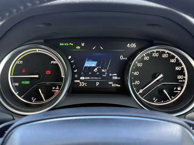 トヨタ カムリ WS ブラックエディション 大分県 2020(令2)年 0.9万km アティチュードブラックマイカ/ダークブルーマイカメタリック 2トーン ・純正ナビ(BT/USB/Miracast)/・バックカメラ/・ヘッドアップディスプレイ/・ブラック２トーンルーフ/・プリクラッシュセーフティ/・コーナーセンサー/・ブラインドスポットモニター/・AC100V/・レーダークルーズコントロール/・ブレーキホールド/・SOSコール/・オートハイビーム/・パドルシフト/・ドライブモード/・レザーシート/・パワーシート/・シートヒーター/・スマートキー/・プッシュスタートボタン/・純正アルミホイール