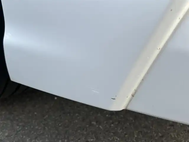 トヨタ カムリ WS 岡山県 2019(令1)年 7.9万km パール 純正ナビ　/(AM.FM.CD.DVD.TV.BT)/衝突軽減ブレーキ/バックカメラ　/パーキングアシスト　/ブレーキホールド　/レーンキープアシスト　/レーダークルーズコントロール　/ドライブレコーダー　/MTモード付AT　/クリアランスソナー　/18インチ純正AW/Bluetooth