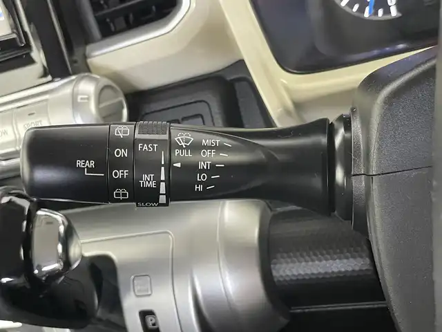 スズキ クロスビー HYBRID MZ 埼玉県 2018(平30)年 4.4万km ファーベントレッド/スーパーブラックパール 純正８インチナビ　バックカメラ　ビルトインＥＴＣ　セーフティサポート　クルーズコントロール　シートヒーター　パドルシフト　オートライト　スマートキー　ＬＥＤヘッドライト　地デジフルセグ