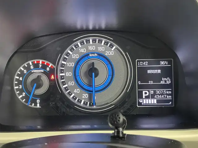 スズキ クロスビー HYBRID MZ 埼玉県 2018(平30)年 4.4万km ファーベントレッド/スーパーブラックパール 純正８インチナビ　バックカメラ　ビルトインＥＴＣ　セーフティサポート　クルーズコントロール　シートヒーター　パドルシフト　オートライト　スマートキー　ＬＥＤヘッドライト　地デジフルセグ