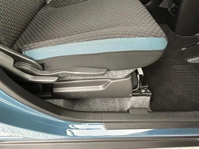 スズキ ハスラー HYBRID X ターボ 道央・札幌 2024(令6)年 0.8万km デニムブルー ガンメタリック 2トーン ・４WD/・純正メモリナビ/・CD/DVD/BT/AppleCarPlay/AndroidAuto/・フルセグテレビ/・USBポート/・アラウンドビューモニター/・衝突軽減ブレーキ/・横滑り防止装置/・レーダークルーズコントロール/・レーンキープアシスト/・アイドリングストップ/・前後コーナーセンサー/・オートマチックハイビーム/・LEDヘッドライト/・LEDフォグランプ/・前席シートヒーター/・パドルシフト/・ミラーヒーター/・グリップコントロール/・スノーモード/・シートバックテーブル/・ドアバイザー/・プッシュスタート/・スマートキー