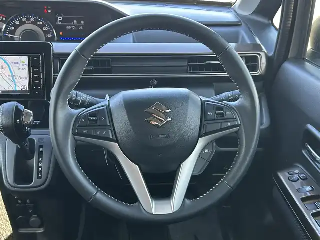 スズキ ワゴンＲ カスタムＺ HYBRID ZX 福島県 2023(令5)年 1.7万km スチールシルバーM 純正ナビゲーション/型番：CN-RZ775W/【CD/DVD/USB/SD/BT/TV】/ドライブレコーダー/ビルトインETC/運転席シートヒーター/デュアルカメラブレーキサポート/アダプティブクルーズコントロール/レーンキープアシスト/アイドリングストップ/LEDオートライト/LEDフォグランプ/純正フロアマット/純正ドアバイザー