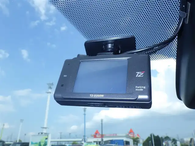 トヨタ シエンタ ハイブリッド G セーフティエディション 千葉県 2021(令3)年 5.5万km ホワイトパールクリスタルシャイン Toyota Safety Sense/・プリクラッシュセーフティ/・レーンディパーチャーアラート/・オートハイビーム/クルーズコントロール/両側パワースライドドア/純正SDナビ/地デジTV/【DVD/CD再生機能　Bluetooth接続】/パノラミックビューモニター/ドライブレコーダー（前後撮影）/革巻きステアリング/ETC/LEDヘッドライト/フォグライト/ウインカーミラー/クリアランスソナー/スマートキー