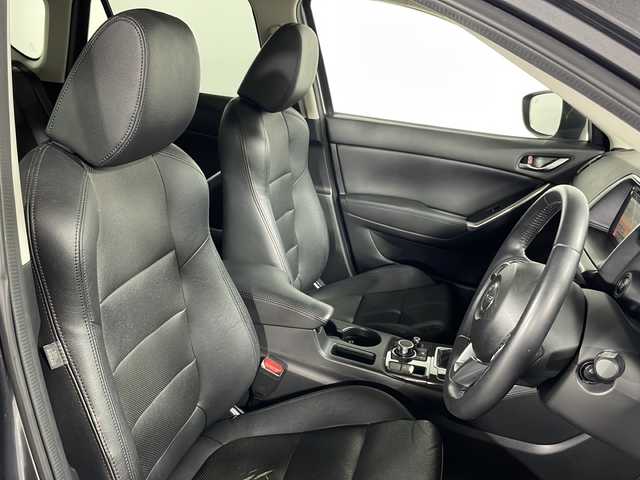 マツダ ＣＸ－５ XD Lパッケージ 広島県 2016(平28)年 4.2万km メテオグレーマイカ 純正ナビ/黒革シート/パワーシート/ポジションメモリー/シートヒーター/バックカメラ/レーダークルーズコントロール/衝突軽減ブレーキ/車線逸脱警報/ハイビームアシスト/誤発進抑制機能/ブラインドスポットモニター/パーキングセンサー/電動パーキングブレーキ/LEDヘッドランプ/純正19インチAW/ETC