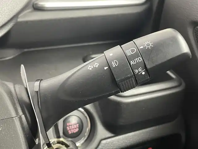 スズキ ソリオ HV MZ 埼玉県 2023(令5)年 0.9万km タフカーキパールメタリック 純正９インチナビ　全周囲カメラ　　両側パワースライドドア　ＨＵＤ　レーダークルーズコントロール　ＬＥＤヘッドライト　プッシュスタート　スマートキー　地デジフルセグ　前後ドライブレコーダー