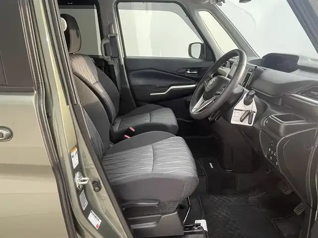 スズキ ソリオ HV MZ 埼玉県 2023(令5)年 0.9万km タフカーキパールメタリック 純正９インチナビ　全周囲カメラ　　両側パワースライドドア　ＨＵＤ　レーダークルーズコントロール　ＬＥＤヘッドライト　プッシュスタート　スマートキー　地デジフルセグ　前後ドライブレコーダー