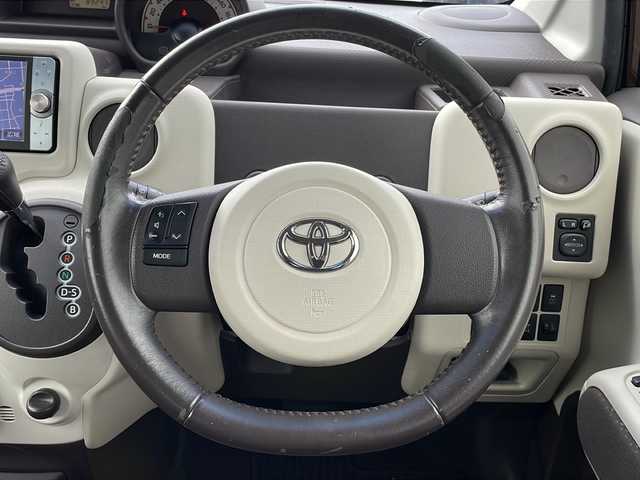 トヨタ スペイド G 青森県 2013(平25)年 9万km ダークブラウンマイカメタリック 4WD/純正HDDナビ・フルセグTV/CD・DVD・Bluetooth・SD/バックカメラ/片側パワースライドドア/運転席シートヒーター/ETC/社外15インチアルミホイール/純正フロアマット/スマートキー/プッシュスタート