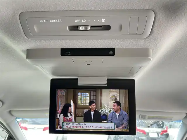 トヨタ エスティマ アエラス レザーパッケージ 兵庫県 2014(平26)年 7.9万km ホワイトパールクリスタルシャイン 純正8インチナビ/純正フリップダウンモニター/(CD/DVD/BT/SD)/フルセグTV/バックカメラ/ETC/両側パワースライドドア/前方ドライブレコーダー/クルーズコントロール/前後コーナーセンサー/HIDヘッドライト/オートライト/フォグランプ/ハーフレザーシート/パワーシート/ステアリングリモコン/スマートキー/スペアキー/電動格納ミラー/純正ドアバイザー/純正フロアマット/純正アルミ18インチ