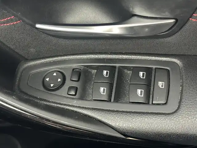 ＢＭＷ ３２０ｄ ツーリング スポーツ 愛知県 2013(平25)年 8.7万km 白 純正マルチメディア/　　・CD/DVD/バックカメラ/アイドリングストップ/MTモード/オートエアコン/パワーシート/　　・運転席/助手席/シートメモリー/純正フロアマット/純正17インチアルミホイール/ルームフレール/衝突軽減システム/横滑り防止機能/レーンキープアシスト/取扱説明書/スマートキー/スペアキー