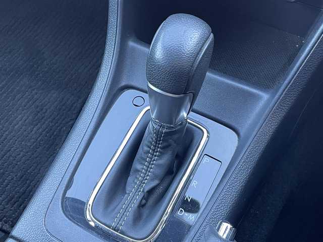 スバル インプレッサ スポーツ 1．6i－L アイサイトプラウドED 道東・釧路十勝 2016(平28)年 5.8万km ダークブルーパール ４WD/社外ナビ/（CD/DVD/BT）/フルセグTV/バックカメラ/オートクルーズコントロール/MTモード付AT/パドルシフト/純正AW夏タイヤ/フォグランプ/スマートキー/スペアキー/ビルトインETC/アイドリングストップ/横滑り防止装置/レーンキープアシスト/オートライト/HIDヘッドライト