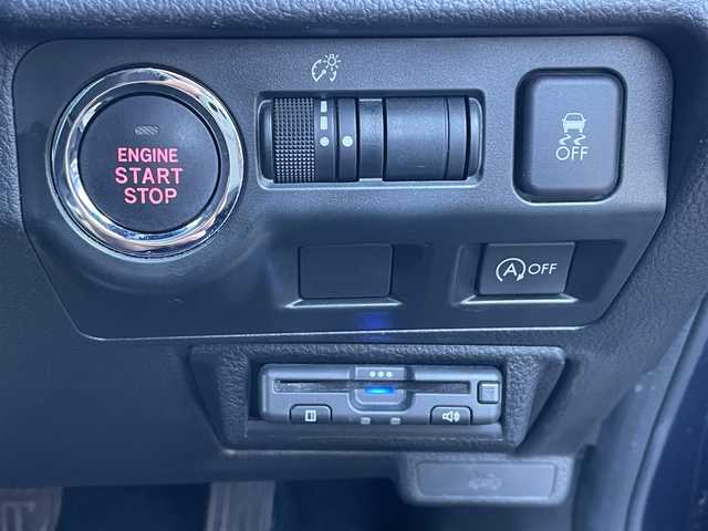 スバル インプレッサ スポーツ 1．6i－L アイサイトプラウドED 道東・釧路十勝 2016(平28)年 5.8万km ダークブルーパール ４WD/社外ナビ/（CD/DVD/BT）/フルセグTV/バックカメラ/オートクルーズコントロール/MTモード付AT/パドルシフト/純正AW夏タイヤ/フォグランプ/スマートキー/スペアキー/ビルトインETC/アイドリングストップ/横滑り防止装置/レーンキープアシスト/オートライト/HIDヘッドライト