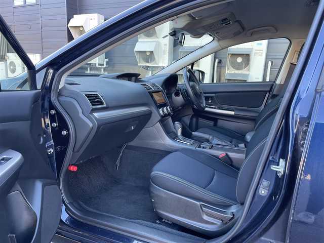 スバル インプレッサ スポーツ 1．6i－L アイサイトプラウドED 道東・釧路十勝 2016(平28)年 5.8万km ダークブルーパール ４WD/社外ナビ/（CD/DVD/BT）/フルセグTV/バックカメラ/オートクルーズコントロール/MTモード付AT/パドルシフト/純正AW夏タイヤ/フォグランプ/スマートキー/スペアキー/ビルトインETC/アイドリングストップ/横滑り防止装置/レーンキープアシスト/オートライト/HIDヘッドライト