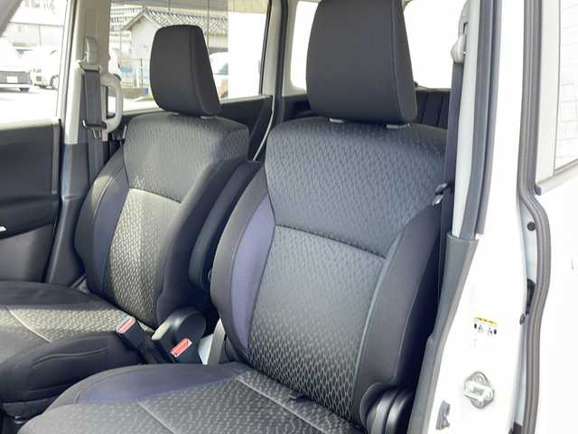 スズキ ソリオ バンディット HV MV 石川県 2017(平29)年 4.4万km ピュアホワイトP 純正ナビ/→AM/FM/CD/DVD/Bluetooth/フルセグTV/バックカメラ/前後ドライブレコーダー/片側パワースライドドア/ETC/D席シートヒーター/アイドリングストップ/革巻きステアリング/ステアリングスイッチ/スマートキー/プッシュスタート/LEDヘッドライト/スペアキー×1/オートライト/純正フロアマット