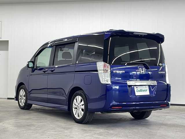 ホンダ ステップワゴン スパーダ Z 長崎県 2010(平22)年 9万km コバルトブルーパール 純正HDDインターナビ/バックカメラ/CD/DVD/両側パワースライドドア/パドルシフト/ETC/前後ドラレコ/横滑り防止装置/電格ウインカーミラー/純正１６インチAW/純正インパネイルミ/純正フットライト/純正フロアマット/純正ドアバイザー/保証書/取説書/ナビ取説書/スペアキー